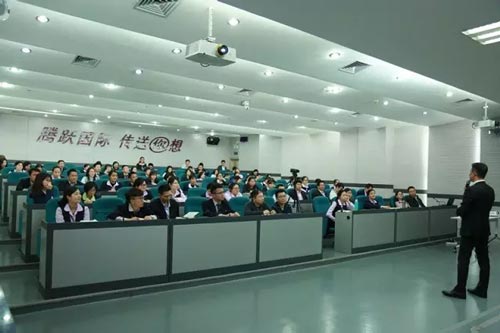 騰邦集團員工工作服裝三